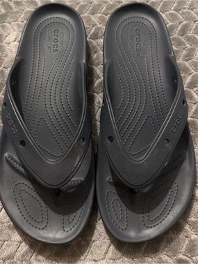 CROCS Men's Navy Foam Flip Sandals